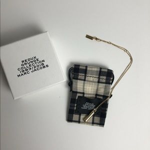 Marc Jacobs Gold Alphabet Letter L Necklace